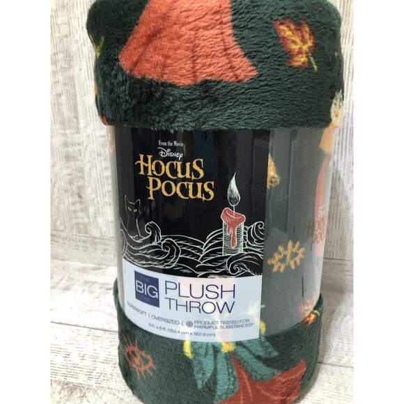 The Big One Hocus Pocus Halloween Oversized Super Soft Throw 5'x6' Plush Blanket - Picture 5 of 8